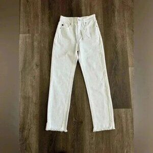 KanCan Jeans.  White.  Women’s size 0/23.  New with tags.